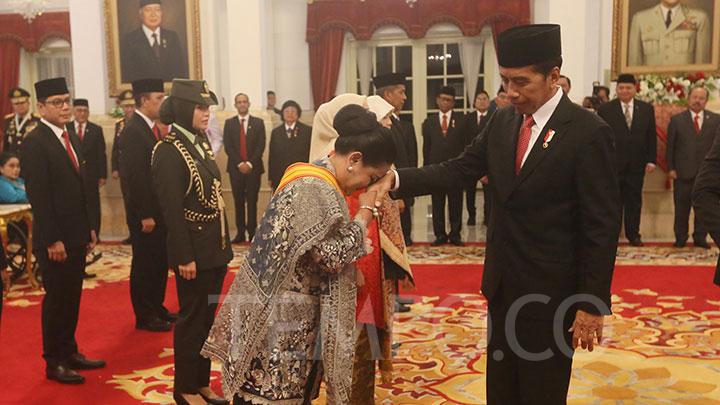 Jokowi Klaim Tak Campur Tangan soal Penghargaan Adipradana untuk Istrinya